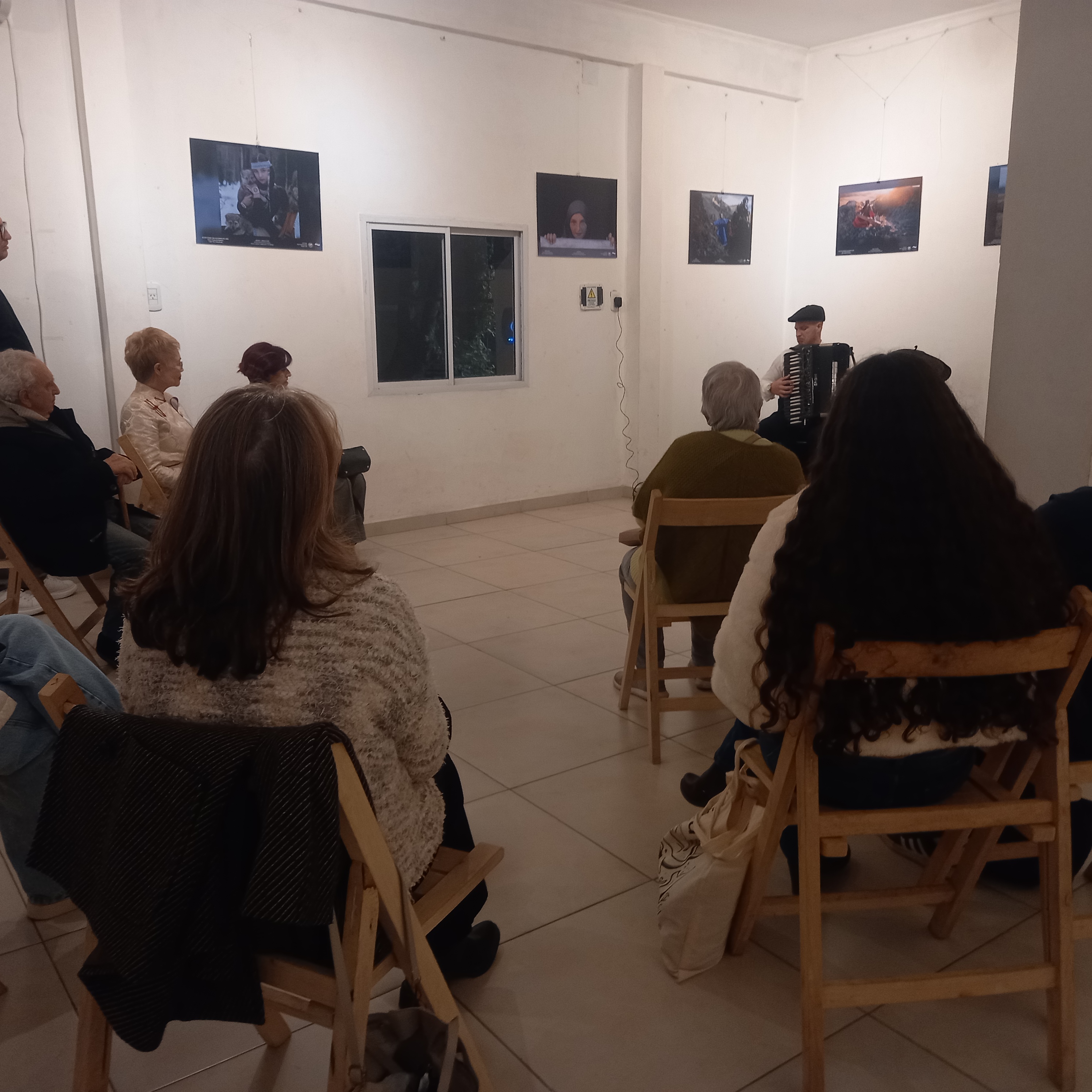 Muestra fotográfica y recital