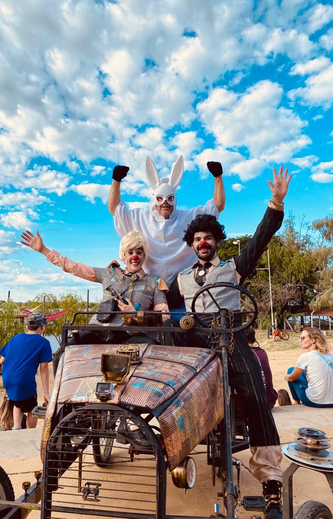 Una vez más el Festival de Teatro Callejero “Corriendo la Coneja” desplegará su alegría en Semana Santa